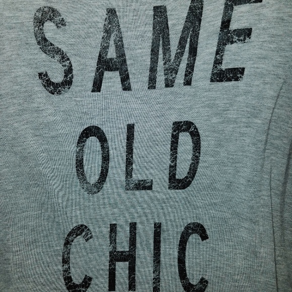 Grey graphic tshirt - Picture 3 of 3